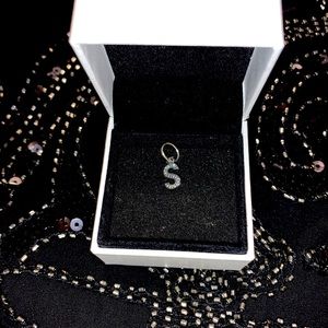 S Pandora charm